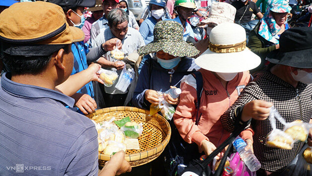 Lễ phật giáo Hòa Hảo