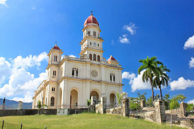 Nhà thờ đức Mẹ Đồng Trinh Caridad Del Cobre