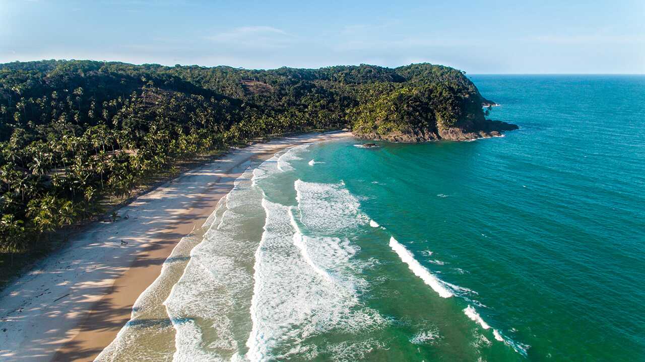 Bãi biển ở Itacaré, Brazil