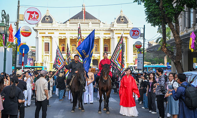 Áo Giao Lĩnh Trực Lĩnh