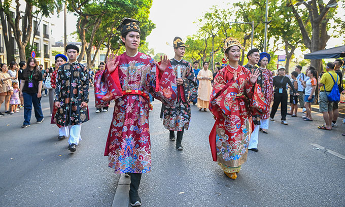 Lễ phục thời Nguyễn